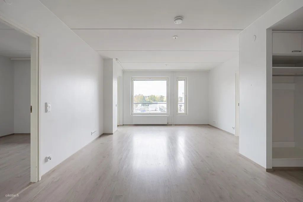 Pièces - Triangular Apartment with Balcony in Järvenpää