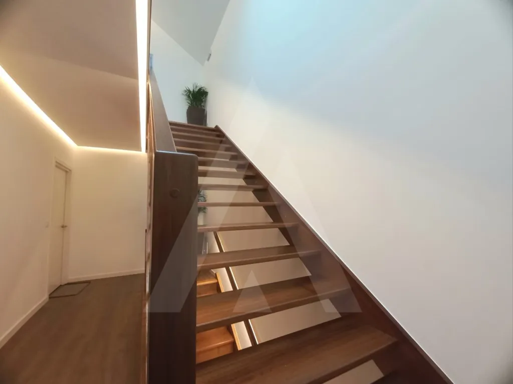 Toad - Furnished Flat with City View in Aveiro Centre