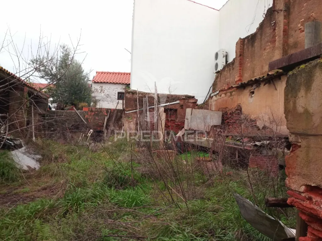 Jardin - Reconstruction Property in Alandroal Historic Centre