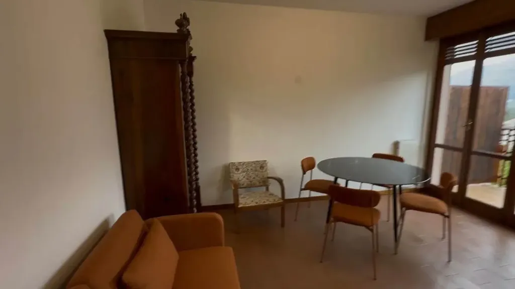 Salle à manger - Rented Studio with Balcony in Clusone