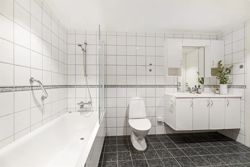Salles de bain - 3-Bedroom Apartment with Terraces in Lund