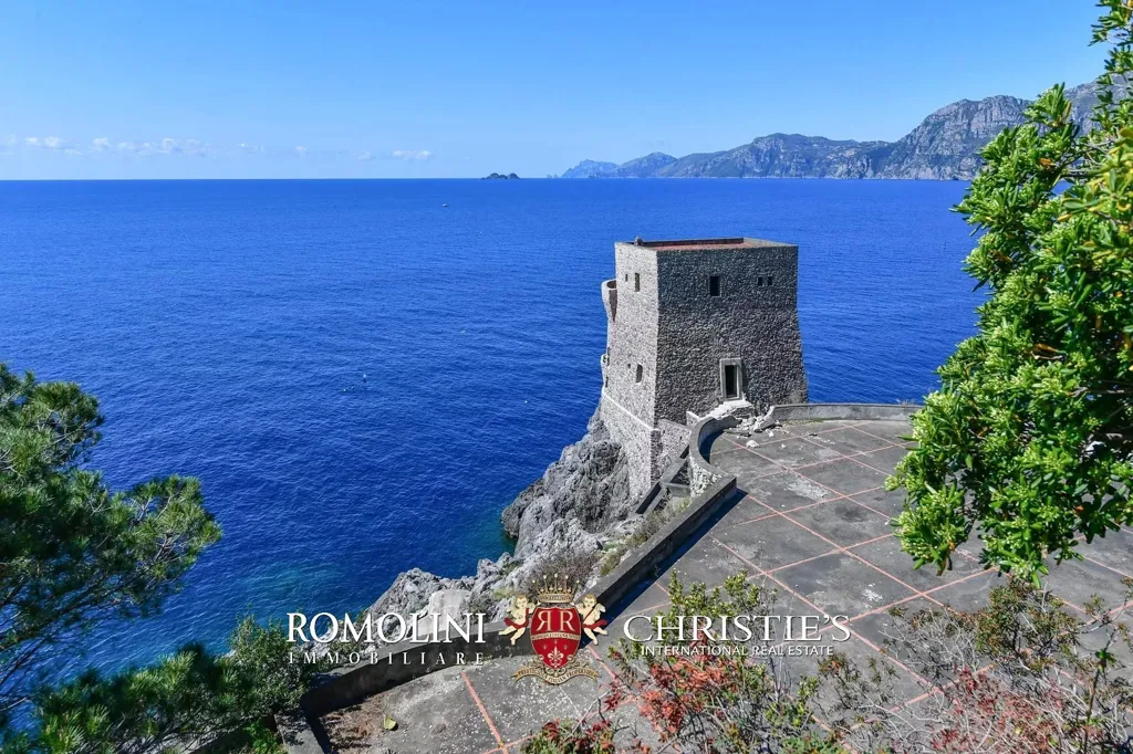 Välivaade - Waterfront Villa with Sea Access on Amalfi Coast