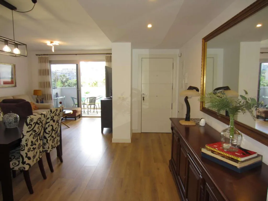 Salle à manger - Apartment with Pool in Fuengirola's Miramar
