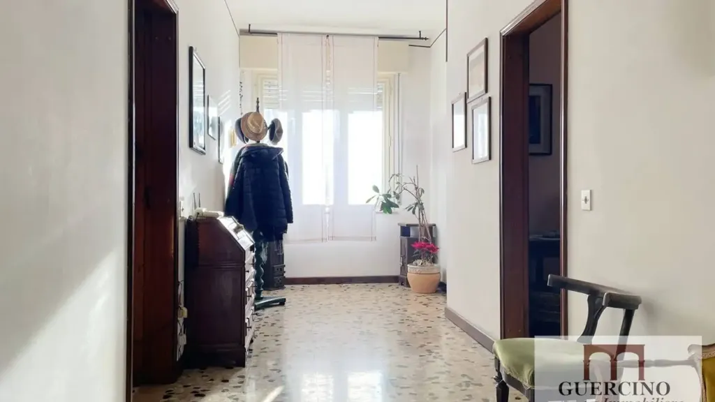 hallway_entrance