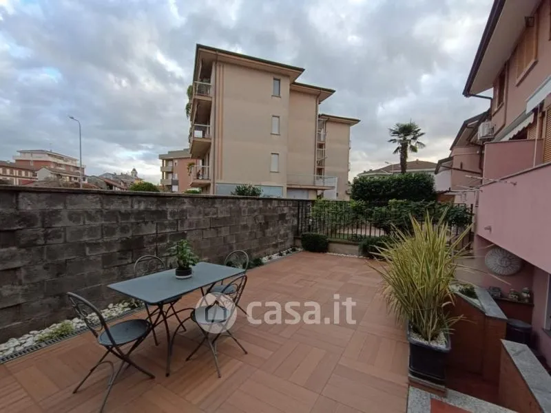 Terrasse - Studio with Outdoor Space in Novara