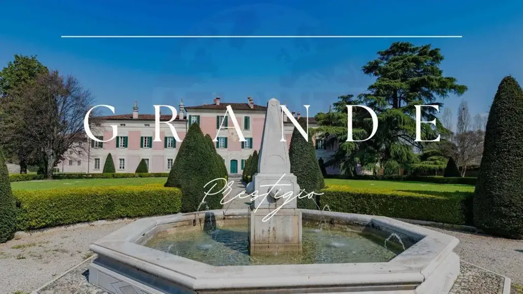 Aed - Duplex in Exclusive Residence, Castegnato