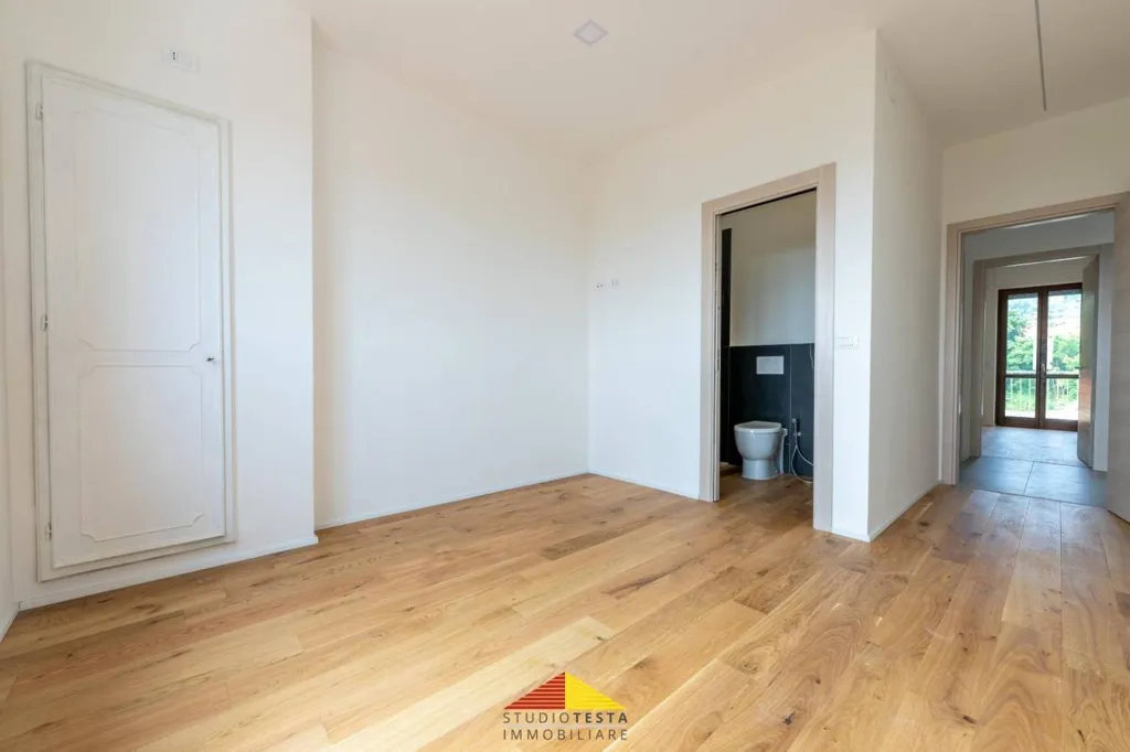 Toad - Rustic Apartment with Panoramic View in Verzuolo
