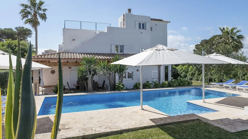 Piscine - Modernised Ibicenco Villa with Pool in Cala d'Or