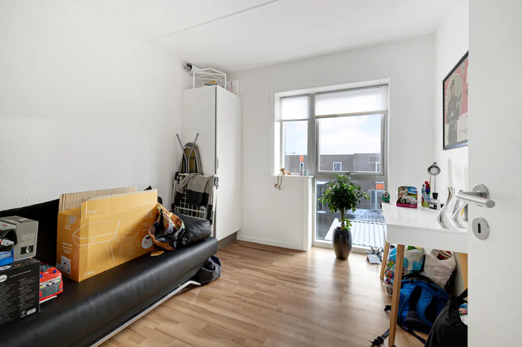 Magamistoad - 4-Bed Apartment with Balcony in Tranders Have