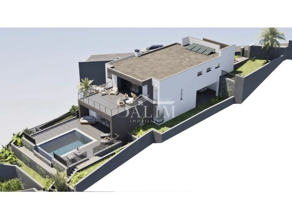Luxury Villa with Pool in Sao Martinho, Madeira