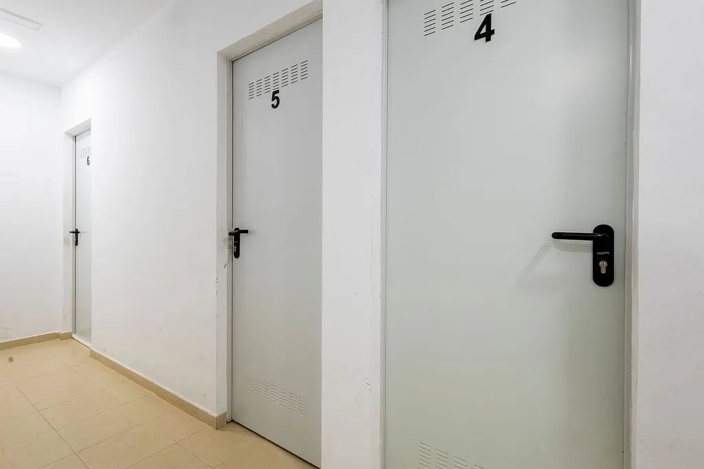 Esik - Modern Flat with Balcony in María Jiménez