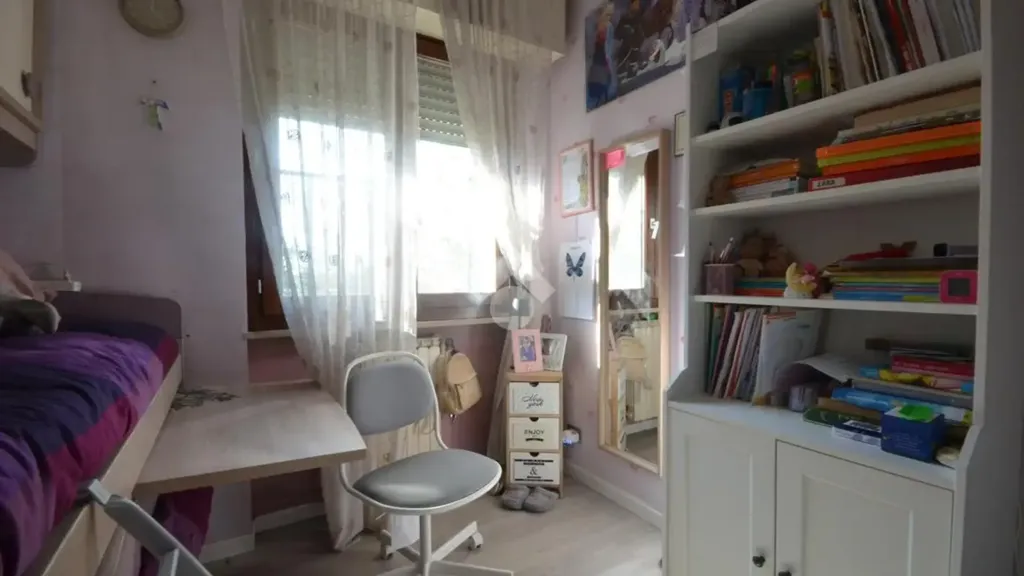 Chambres - Four-Bedroom Apartment with Balcony in Roncadelle