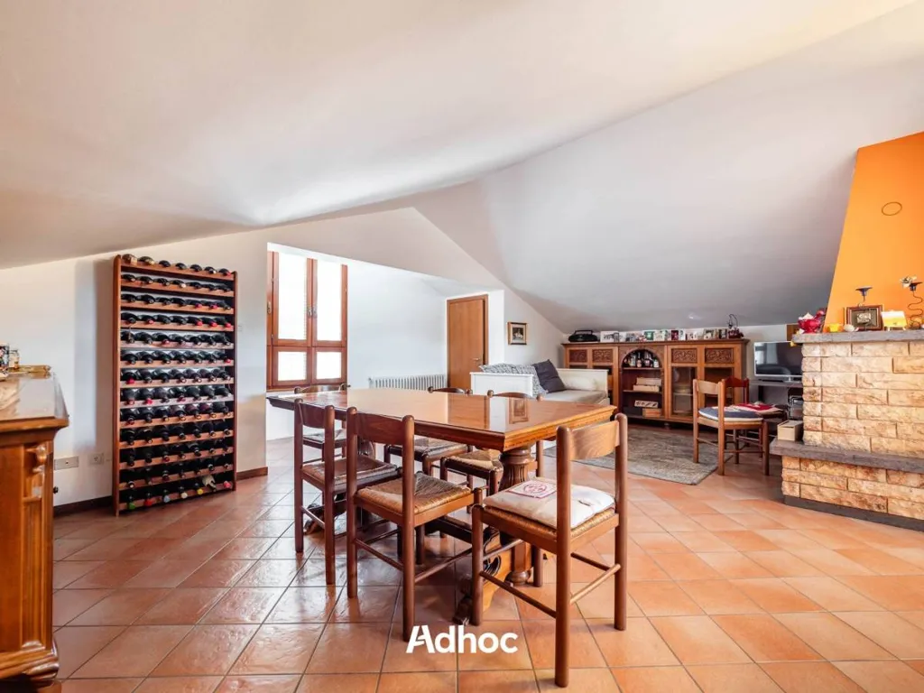 Söögituba - Apartment with Private Garden in Fano