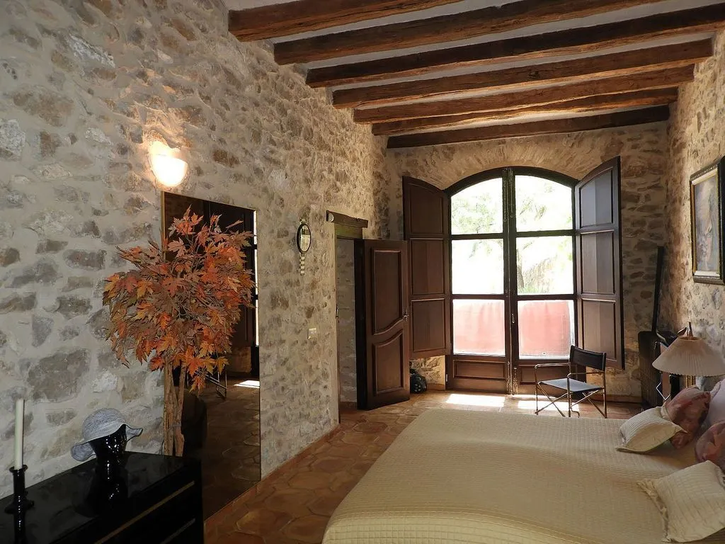 Magamistoad - Rustic Chalet with Pool in Relleu