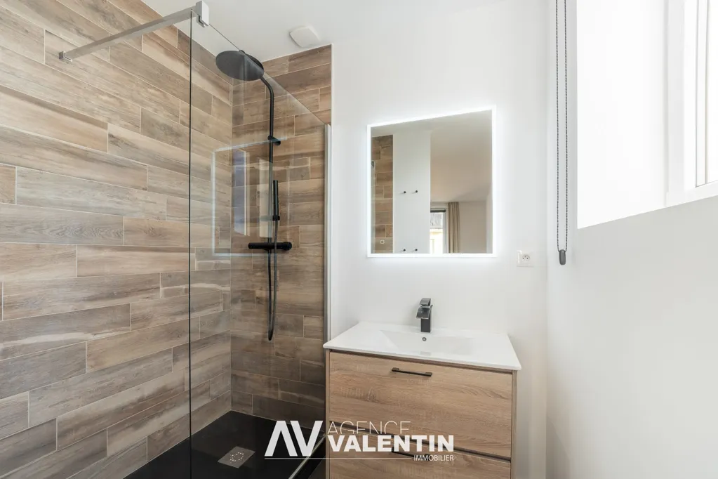 Vannitoad - Renovated Apartment with Balcony in Montigny-lès-Metz