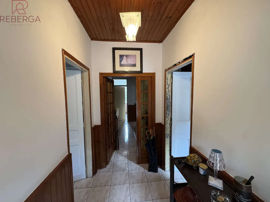 Esik - Charming House with Pool in Bout du Pont de l'Arn