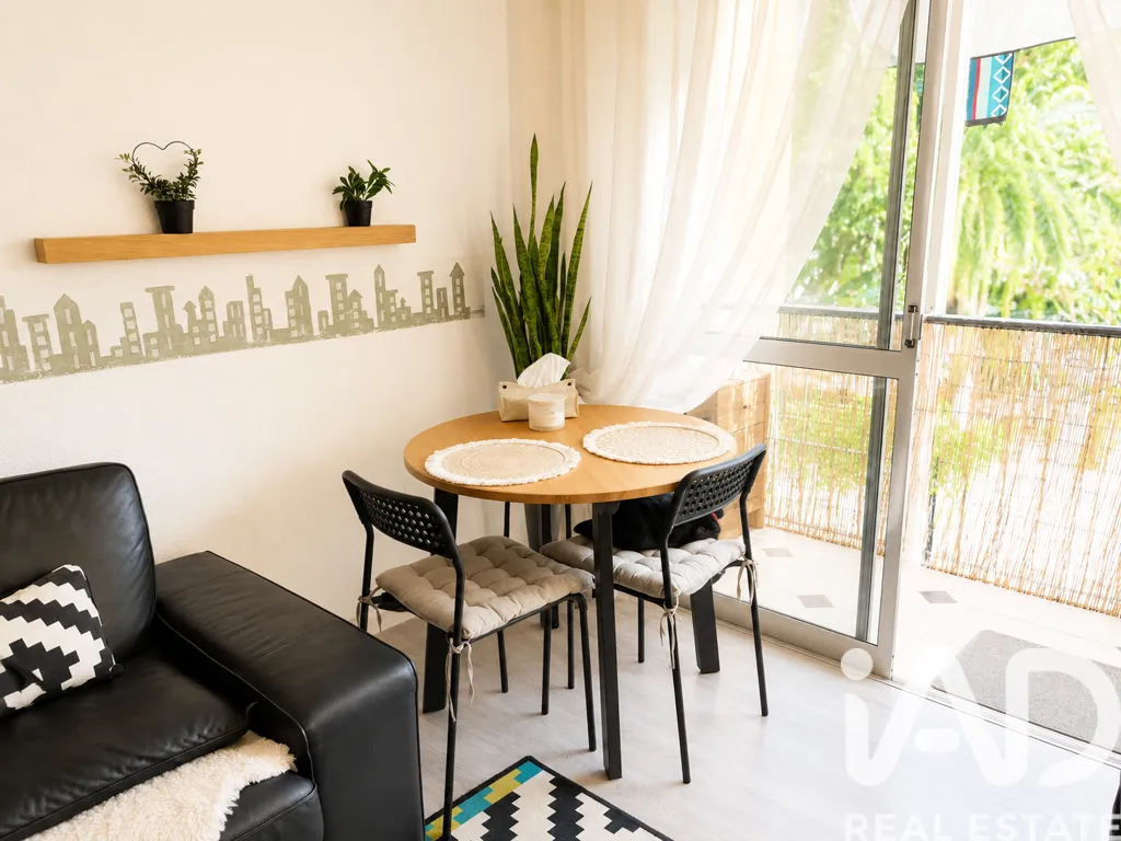 Living Room - Apartment with Garden and Sea View in Málaga