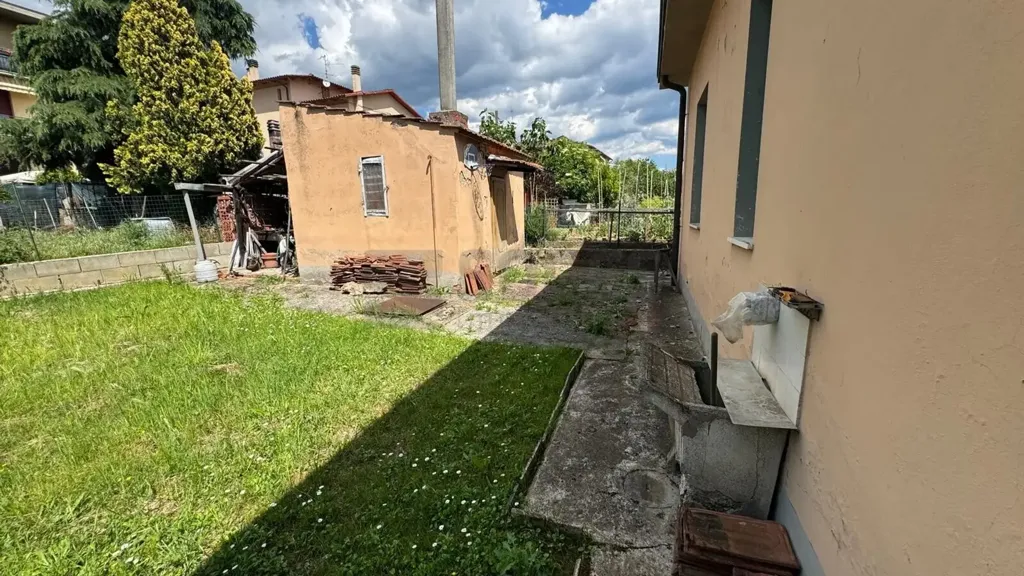 Aed - Independent House with Garden in Reggello