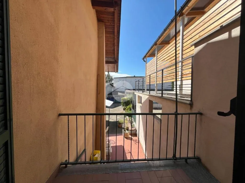 Balcony - Semi-detached House with Garden in Bagnolo Piemonte