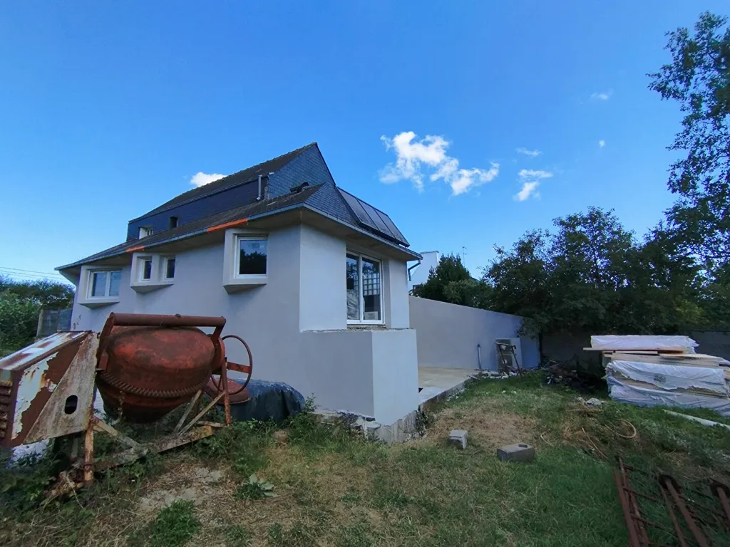 Garden - Renovated House with Garden in Treffléan