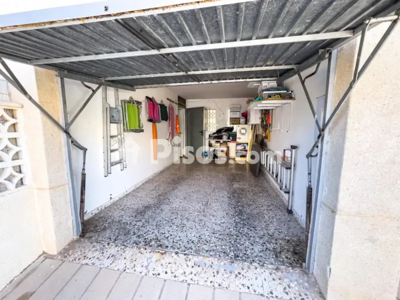 Garage - Chalet with South-Facing Terrace in Torrevieja