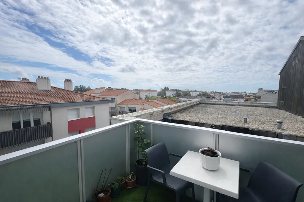 Rõdu - 2-Bedroom Apartment with Terrace in Challans Centre