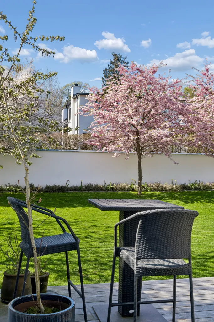 Aed - Villa with Jacuzzi Terrace in Charlottenlund