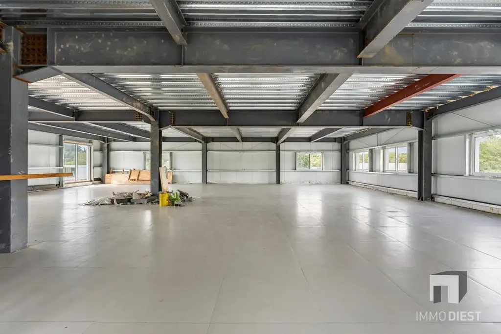 Pièces - Nouveau Bureaux en KMO à Diest