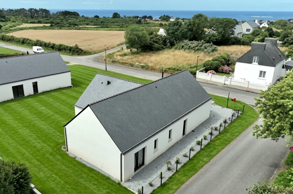 Vue aérienne - Maison Contemporaine avec Jardin près de Mersperleuc