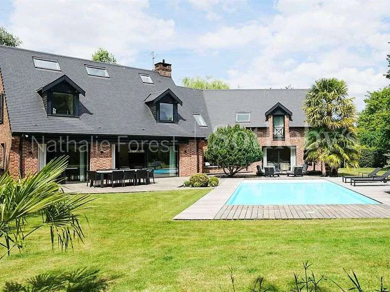 Piscine - Maison Luxueuse avec Piscine à Bondues