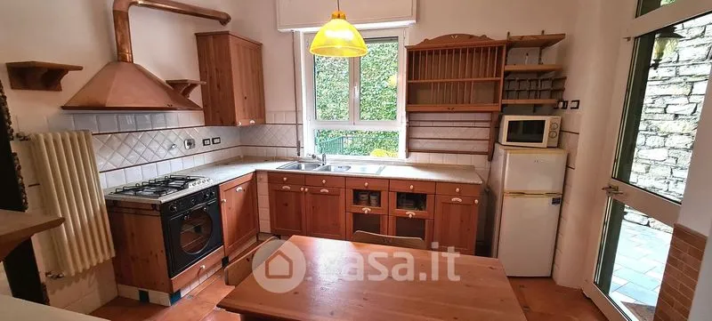 Cuisine - Rustic Penthouse with South Terrace in Camogli