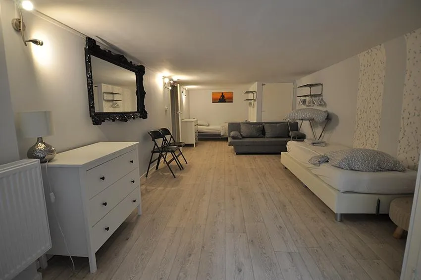Séjour - Furnished Apartment with Balcony in Rotterdam