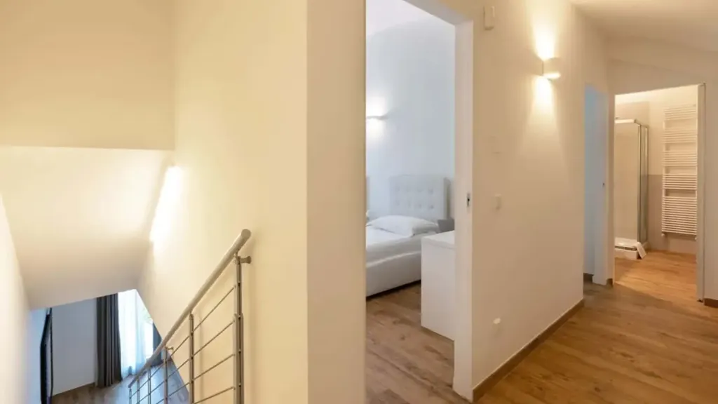 hallway_entrance