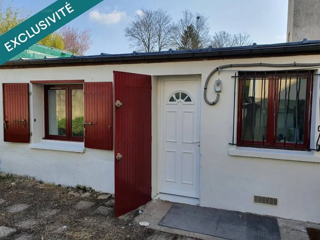 Esterno - Apartment with Private Garden in Saint-Leu-La-Forêt