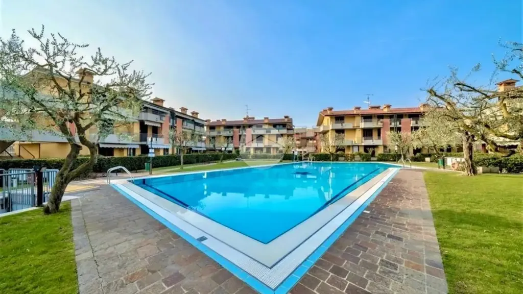 Bassein - Rustic Apartment with Private Garden in Sirmione