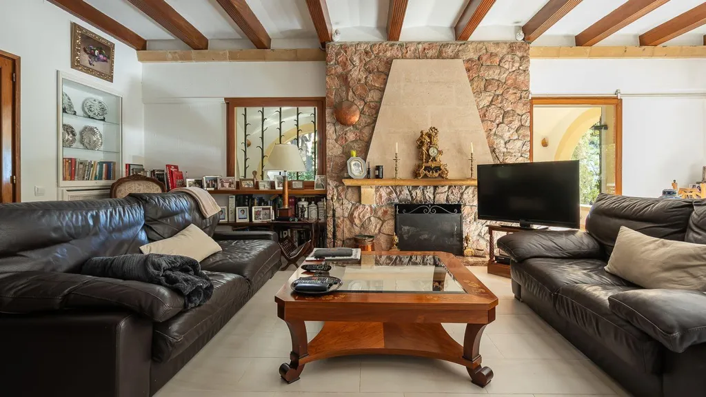Séjour - Mallorcan-Style Villa with Pool in Bendinat