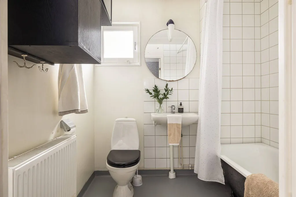 Bagni - Apartment with Upper Floor in Östra Porten