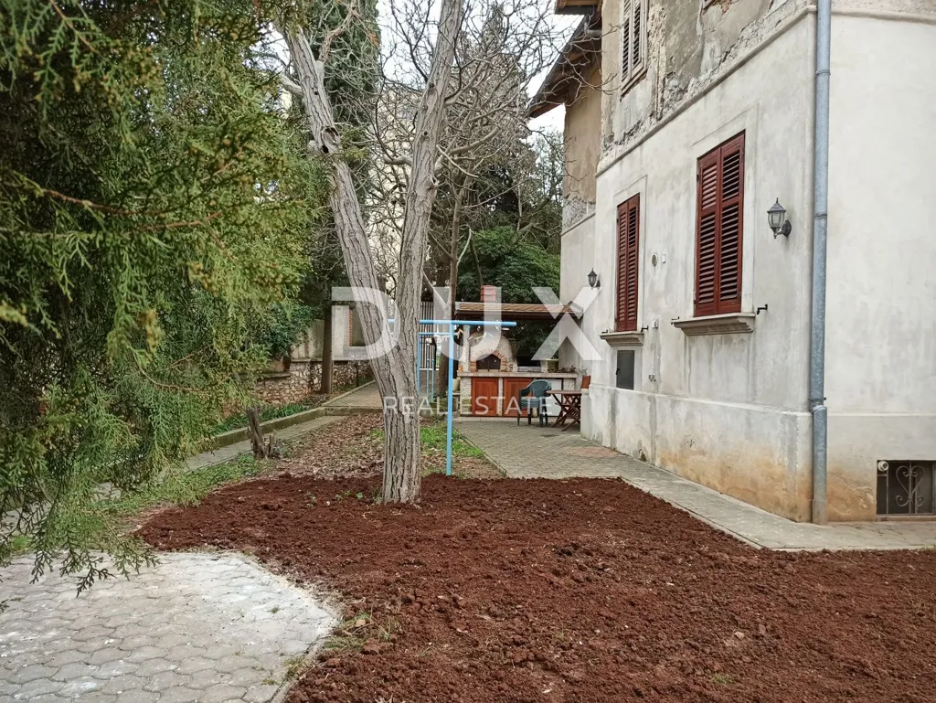 Jardin - Austro-Hungarian Villa for Renovation near Pula