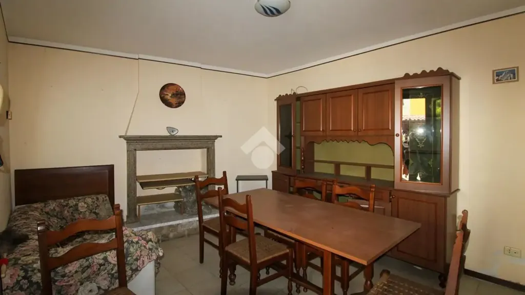 Söögituba - Rustic Property with Courtyard in Ghedi