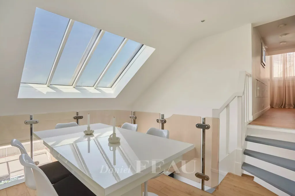 Söögituba - Duplex Apartment with Terraces in Paris 17th