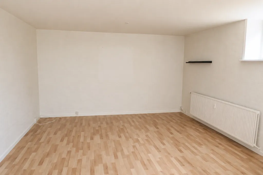 Toad - 2-Bed Flat with Private Storage in Aalborg
