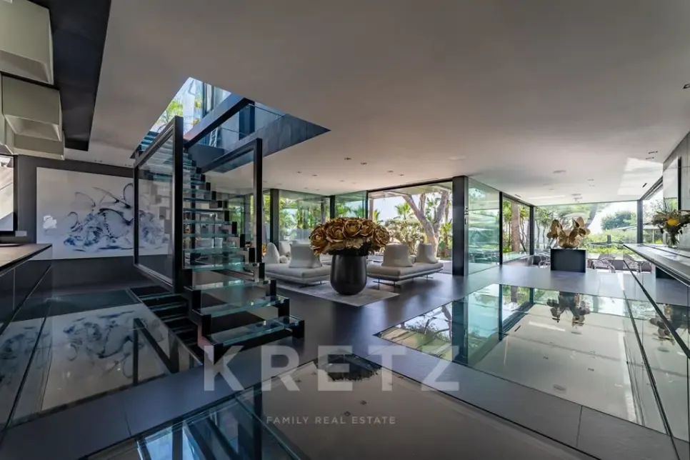 Esik - Architectural Villa with Sea View in Sète