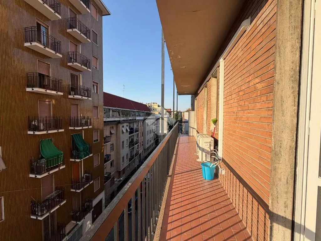 Balcon - Appartement 1 pièces à IT