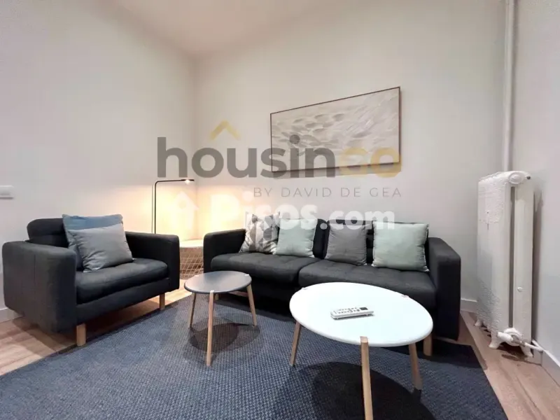 Soggiorno - Modernised Flat with Patio View in Salamanca