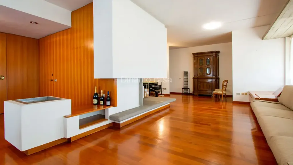 Séjour - Spacious 3-Bedroom Apartment with Terrace in Prato
