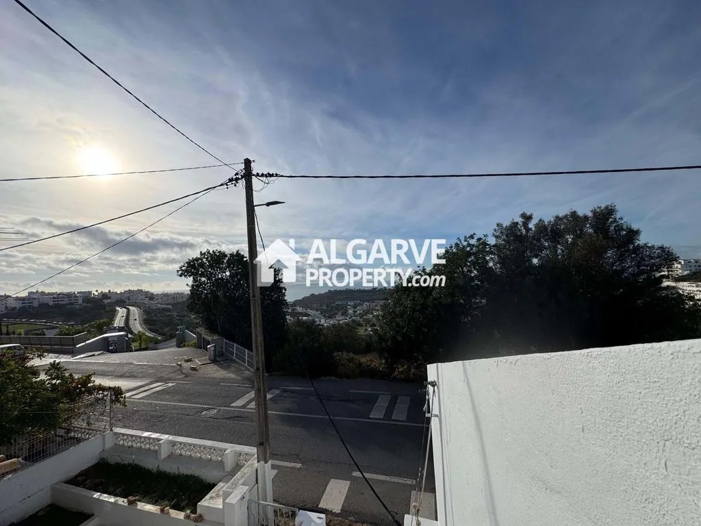 Rõdu - Renovated Villa with Panoramic Views in Albufeira