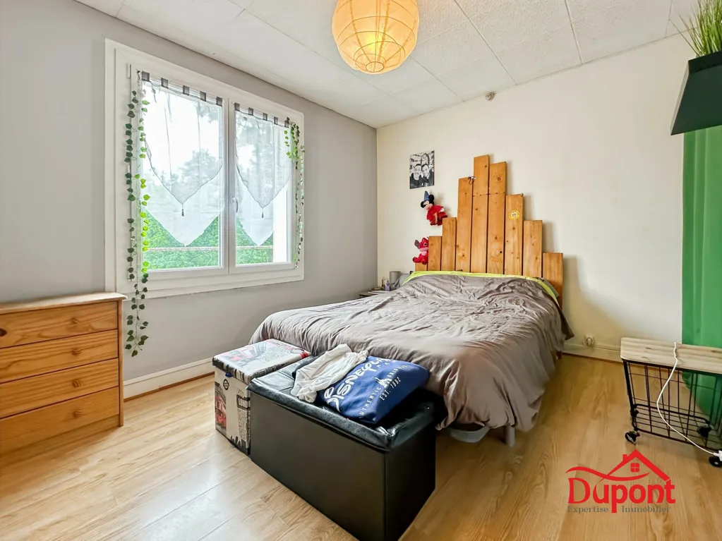 Chambres - Appartement T3 avec Cuisine Équipée à Revin