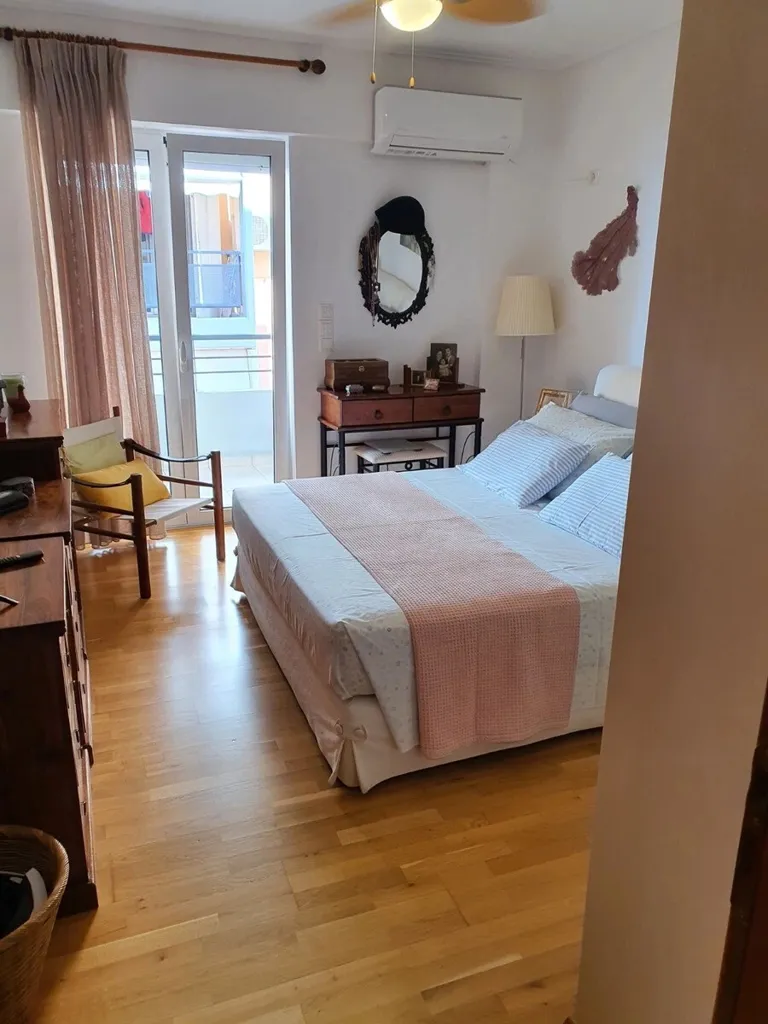 Magamistoad - Flat with Solar Panels in Moschato, Athens