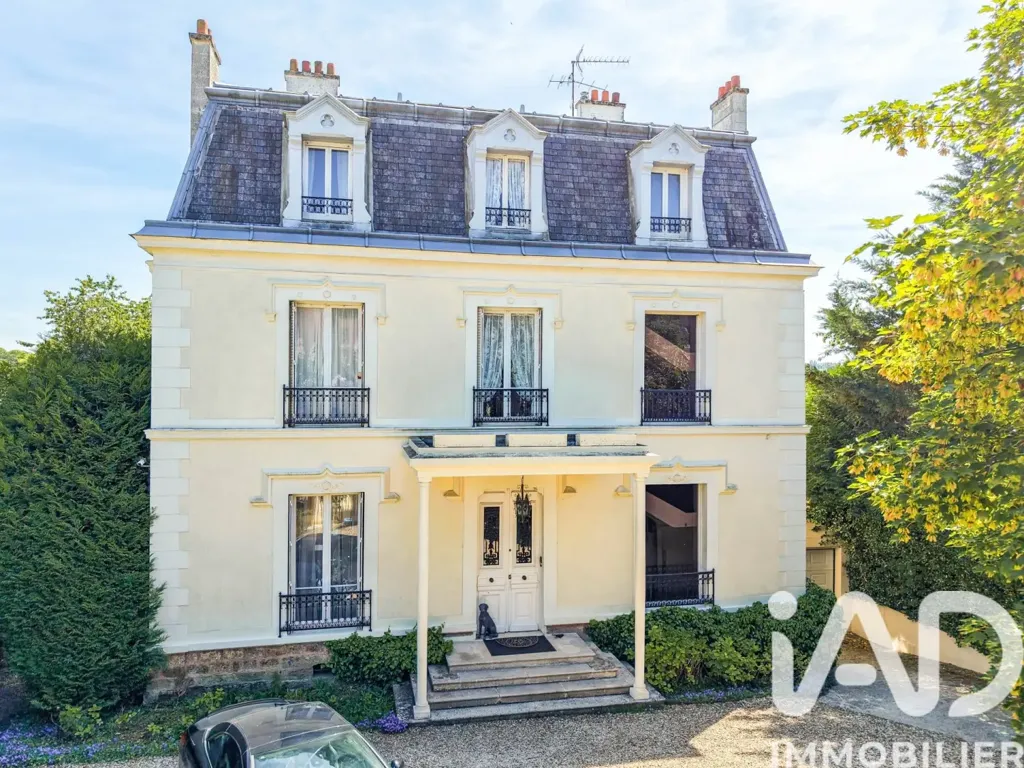 Maison 11 pièces à Thorigny-sur-Marne