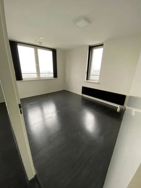 Pièces - Apartment with Panoramic View in Rotterdam Centre